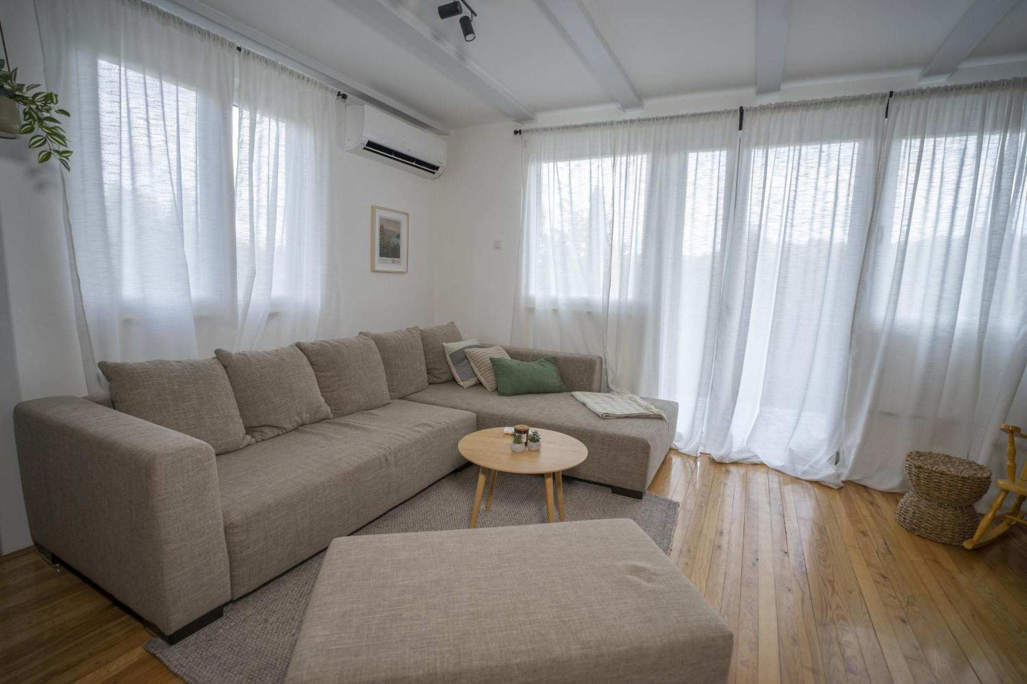 Frketic SeloKuca Za Odmor Casa Huerta别墅 外观 照片